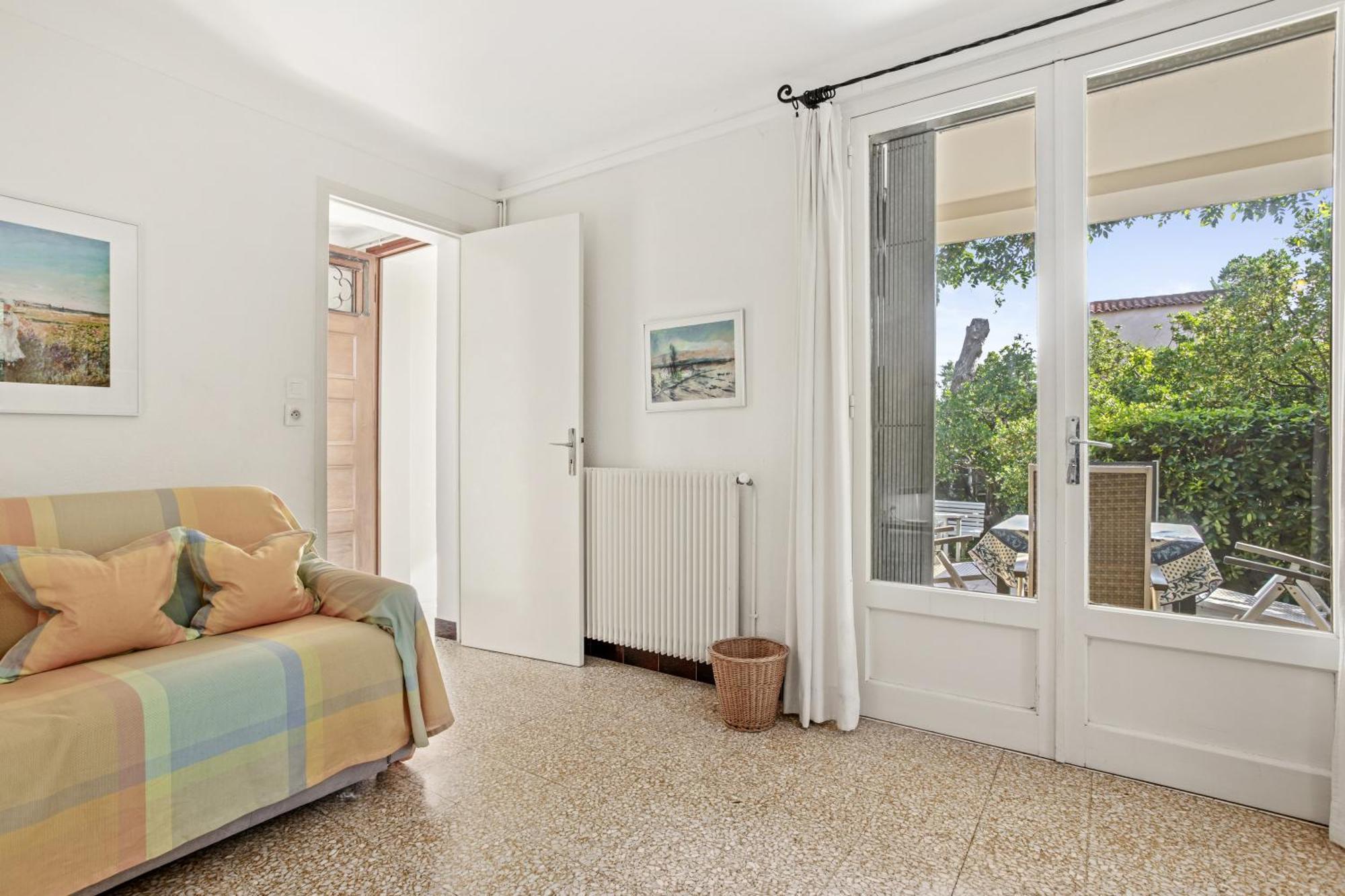 Dorene Apartment